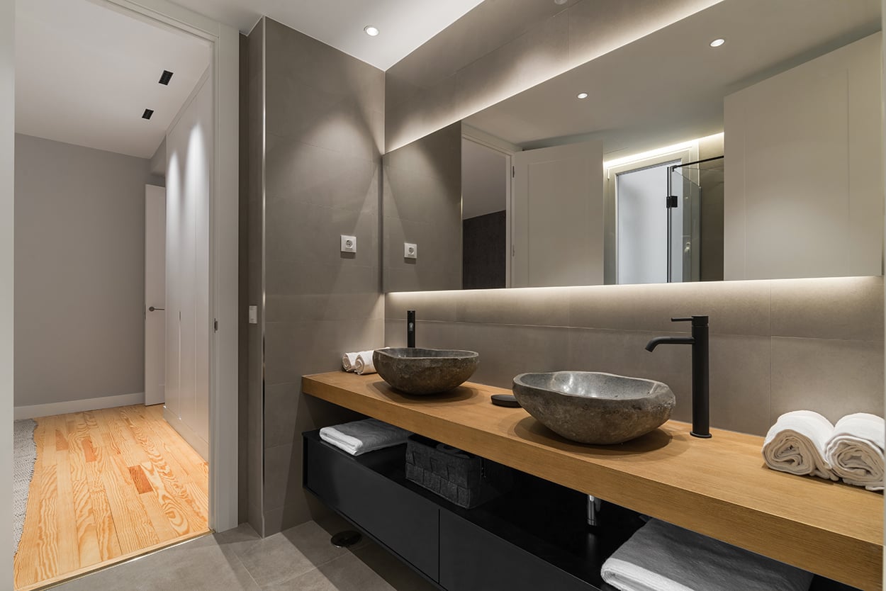 Baño moderno en Málaga, diseño y construcción reformas